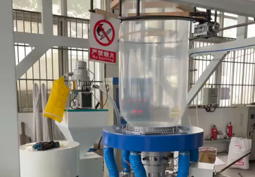 吹膜機